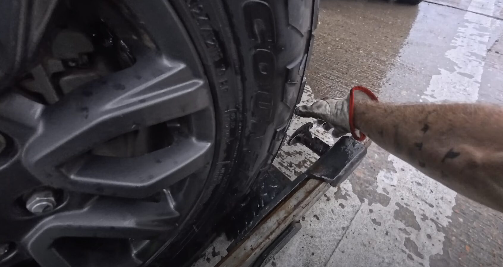 Professional vehicle towing equipment - Safe car transport